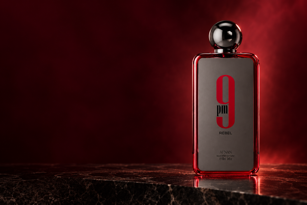 AFNAN 9 PM Rebel su fondo bordeaux
