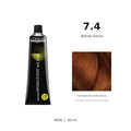 L’Oréal Professionnel INOA 7.4 60 ml, tubo originale e campione colore indicativo su fondo bianco