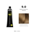 L’Oréal Professionnel INOA 9.0 60 ml, tubo originale e campione colore indicativo su fondo bianco